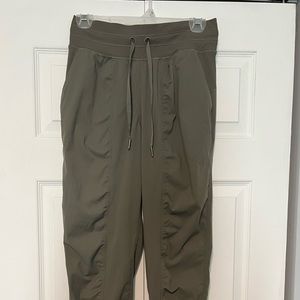 lululemon size 4 athletic joggers in olive